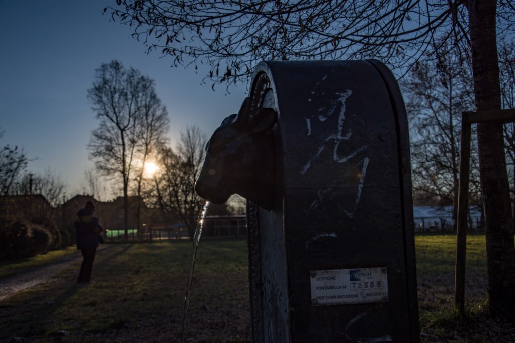 Immagine che contiene esterni, acqua, barca, neve

Descrizione generata automaticamente