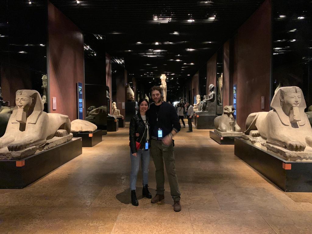 Immagine che contiene interni, soffitto, edificio, stanza

Descrizione generata automaticamente